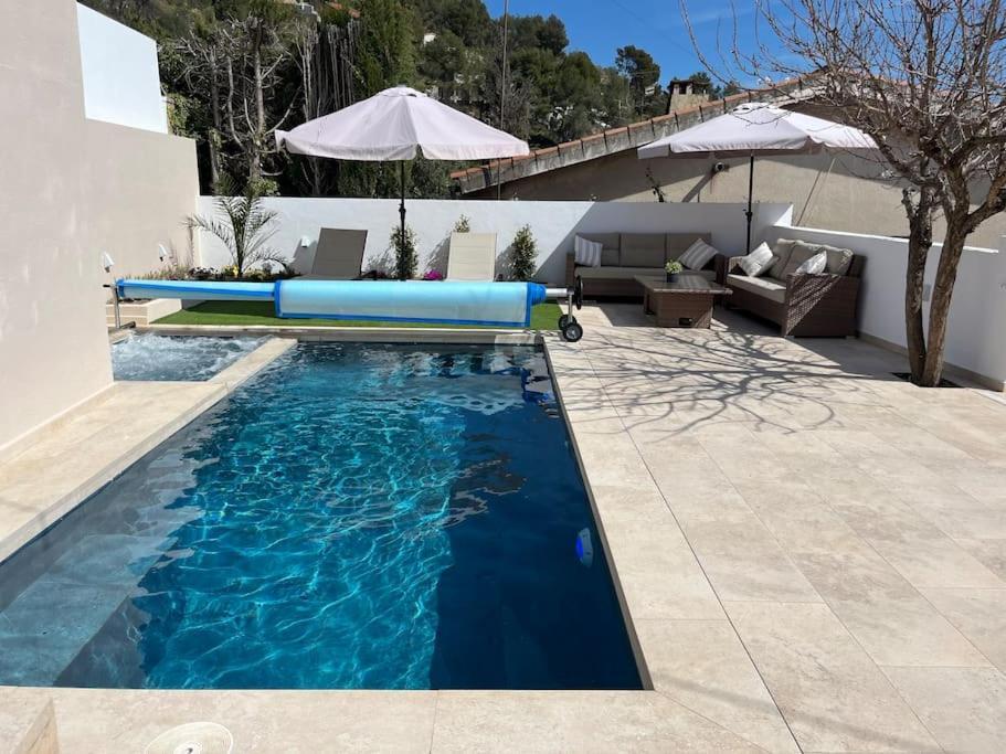 Lux Spa 2 Barcelona Vallirana Extérieur photo